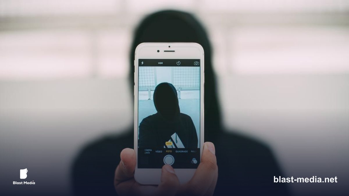 Product Photography With Your Phone: Squeeze Maximum Quality (and When It Won't Cut It)